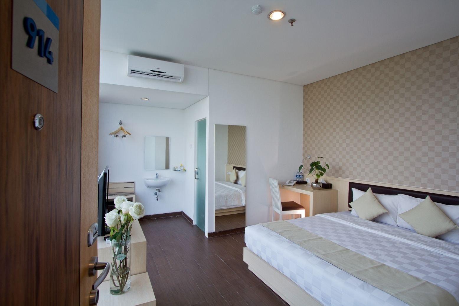 Hotel 88 Grogol Jakarta By Wh Exterior foto
