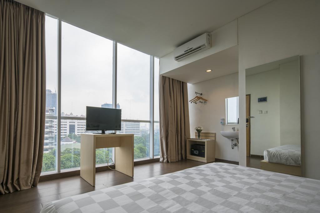 Hotel 88 Grogol Jakarta By Wh Exterior foto
